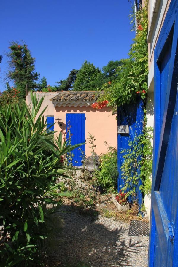 Le Mas De La Cigale Bleue, Caumont Sur Durance Exterior photo